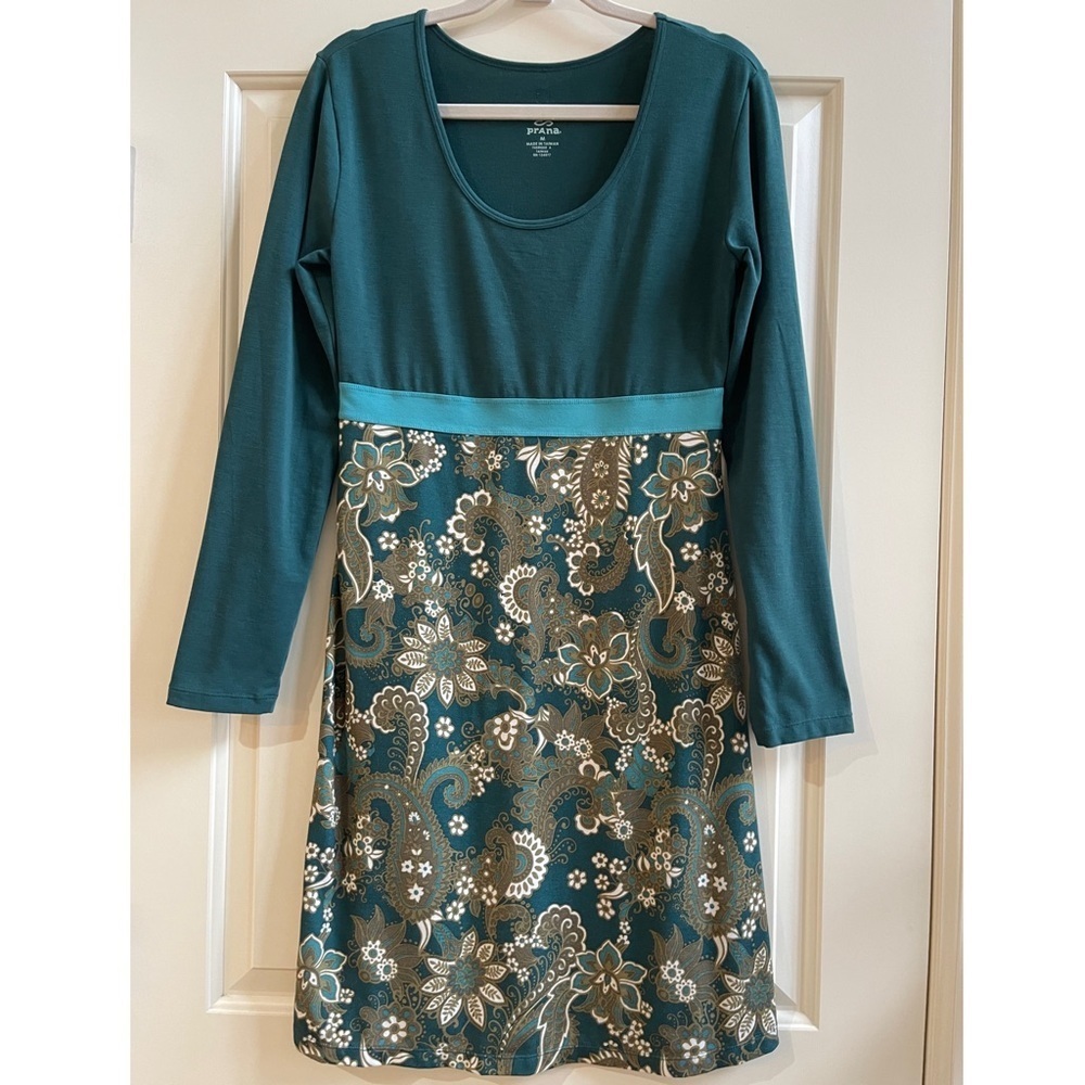 PRANA green paisley long sleeve dress